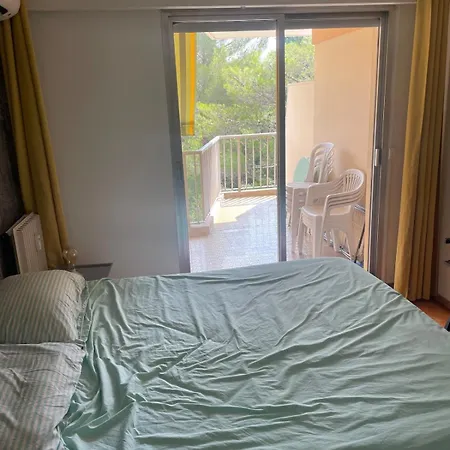 Apartment Cozy With Ac, Parking And Terrace *