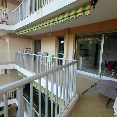 Apartment Cozy With Ac, Parking And Terrace